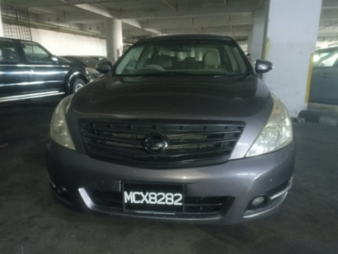 NISSAN TEANA 2.5