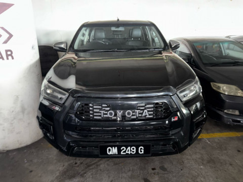 TOYOTA HILUX D/C 2.4G MT 4X4