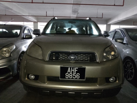 TOYOTA RUSH 1.5 S A/T