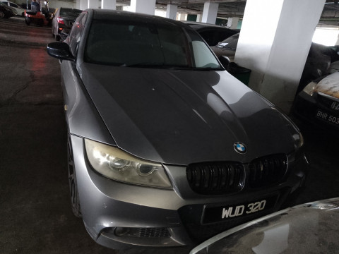 BMW 320I SPORTS E90