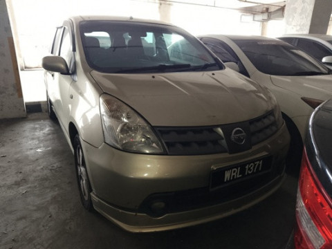 NISSAN GRAND LIVINA 1.6