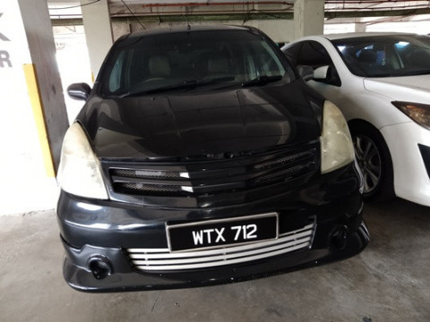 NISSAN GRAND LIVINA 1.6 (A)
