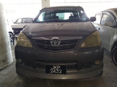 TOYOTA AVANZA 1.3 E (M)