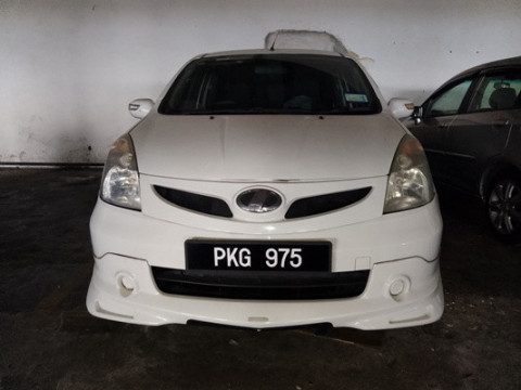 NISSAN GRAND LIVINA 1.6 (M)