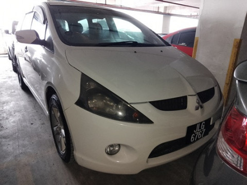 MITSUBISHI GRANDIS 2.4L