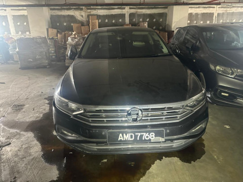 VOLKSWAGEN PASSAT 2.0 ELEGANCE