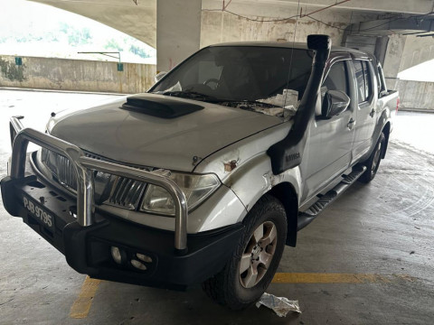 NISSAN NAVARA 2.5 (A) DCAB
