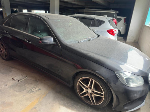 MERCEDES BENZ E300 BTH-W212