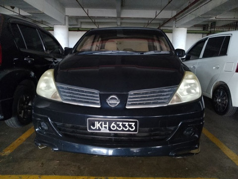 NISSAN LATIO 1.6 (M)