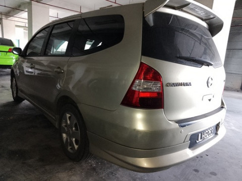 NISSAN GRAND LIVINA 1.6