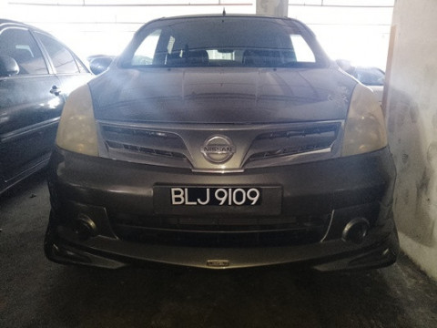 NISSAN GRAND LIVINA 1.6 (A)