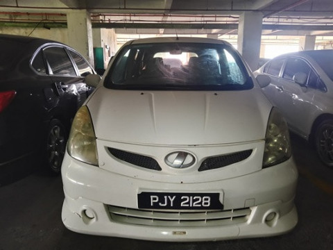 NISSAN GRAND LIVINA 1.6 (A)