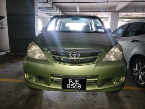 TOYOTA AVANZA 1.3 E  (M)
