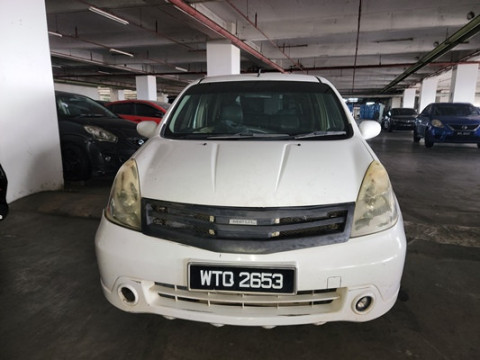 NISSAN GRAND LIVINA 1.6 (A)