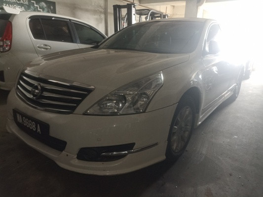 NISSAN TEANA 2.5 XV V6