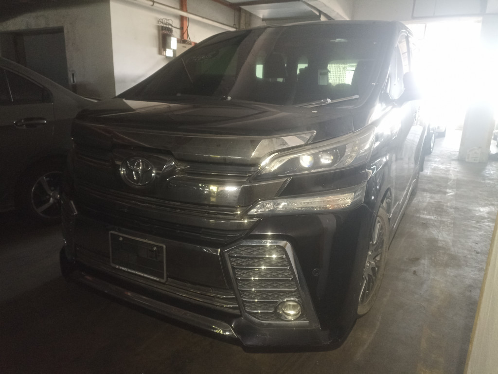 TOYOTA VELLFIRE 2.5