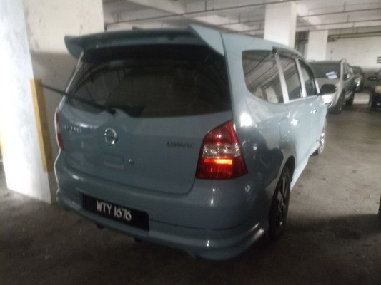 NISSAN GRAND LIVINA 1.8 (A)