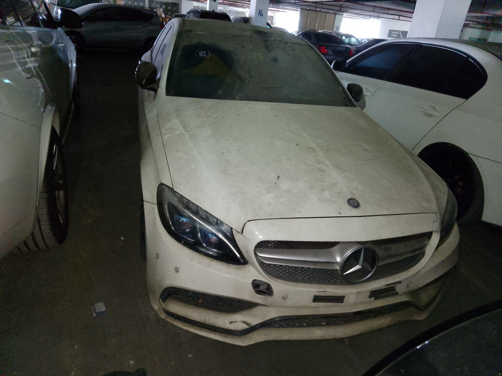 MERCEDES BENZ C350 E 2.0 AMG