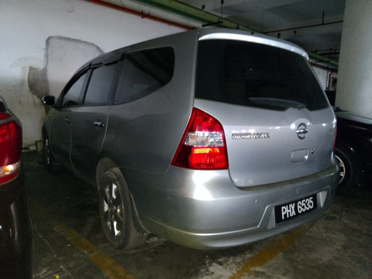 NISSAN GRAND LIVINA 1.8