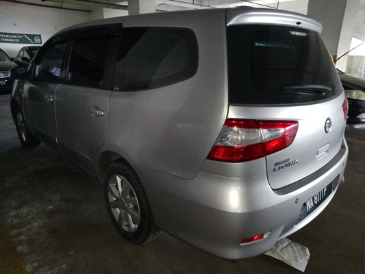 NISSAN GRAND LIVINA 1.6