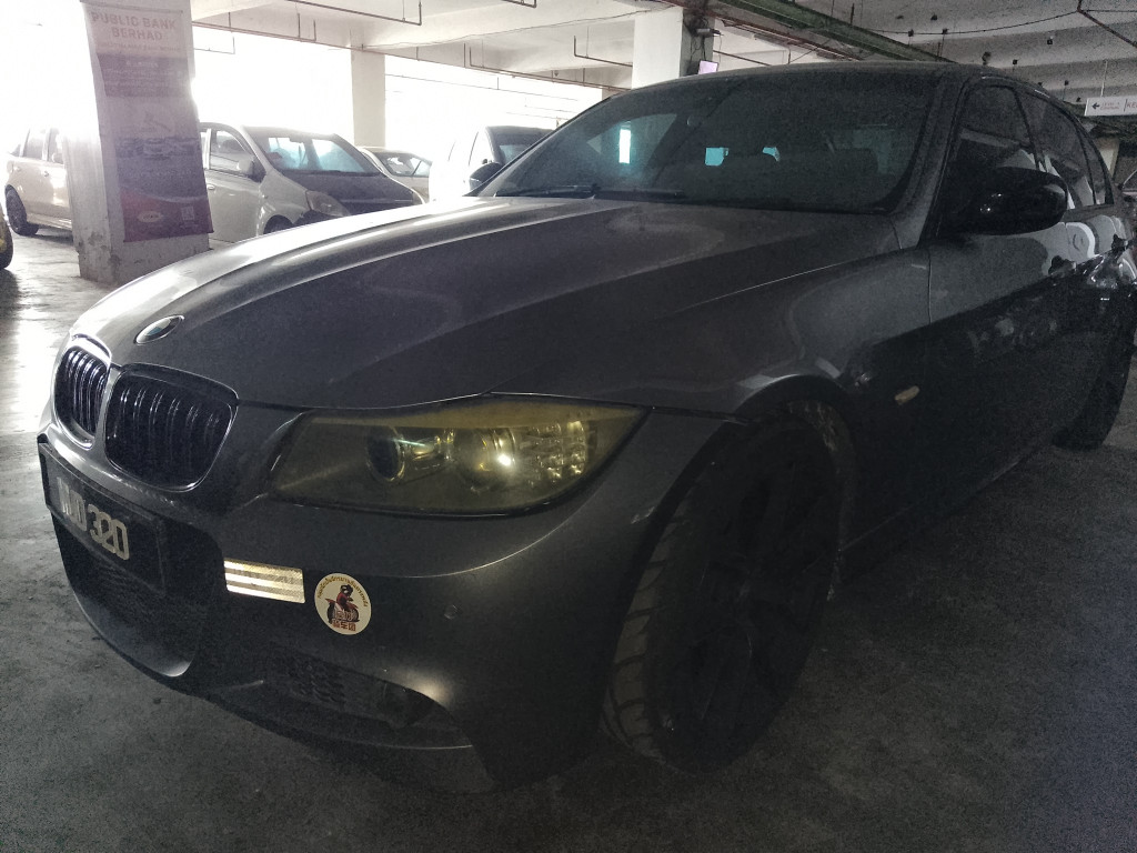 BMW 320I SPORTS E90