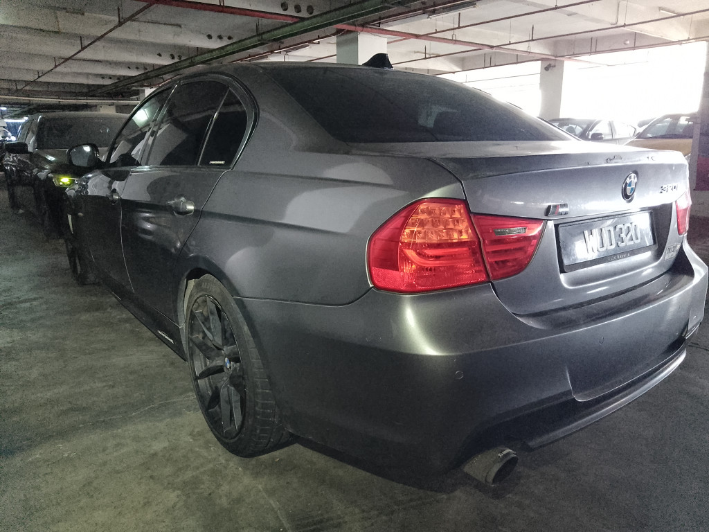 BMW 320I SPORTS E90