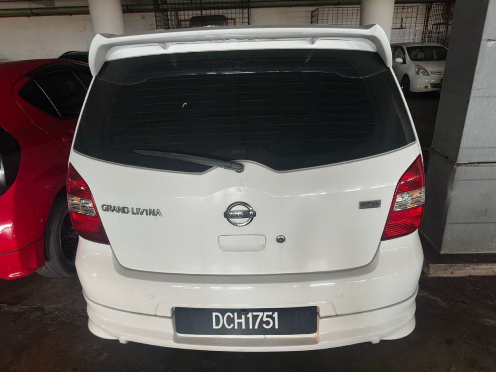 NISSAN GRAND LIVINA 1.6 (A)
