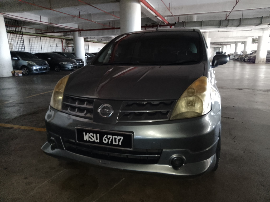 NISSAN GRAND LIVINA 1.6