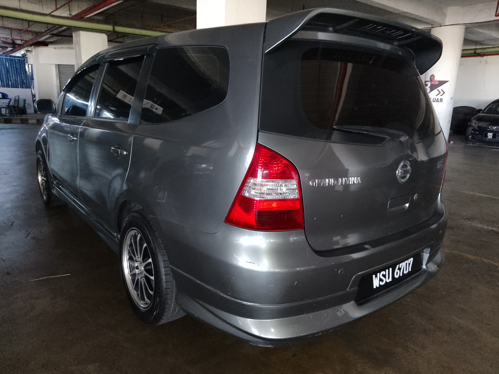 NISSAN GRAND LIVINA 1.6