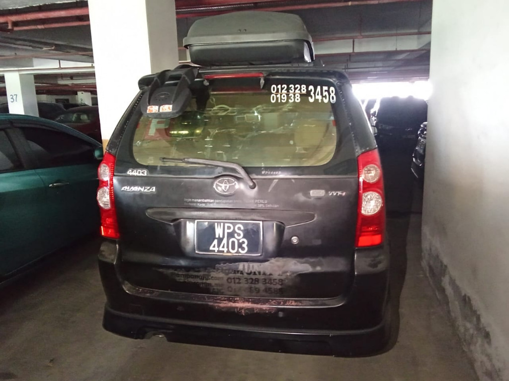 TOYOTA AVANZA 1.3E M/T