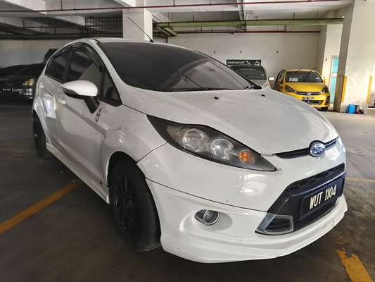 FORD FIESTA 1.6L SPORT (A)