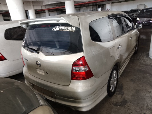 NISSAN GRAND LIVINA 1.8 (A)
