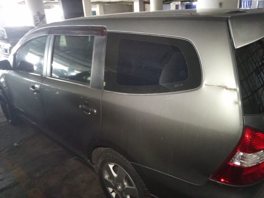 NISSAN GRAND LIVINA 1.6 (A)