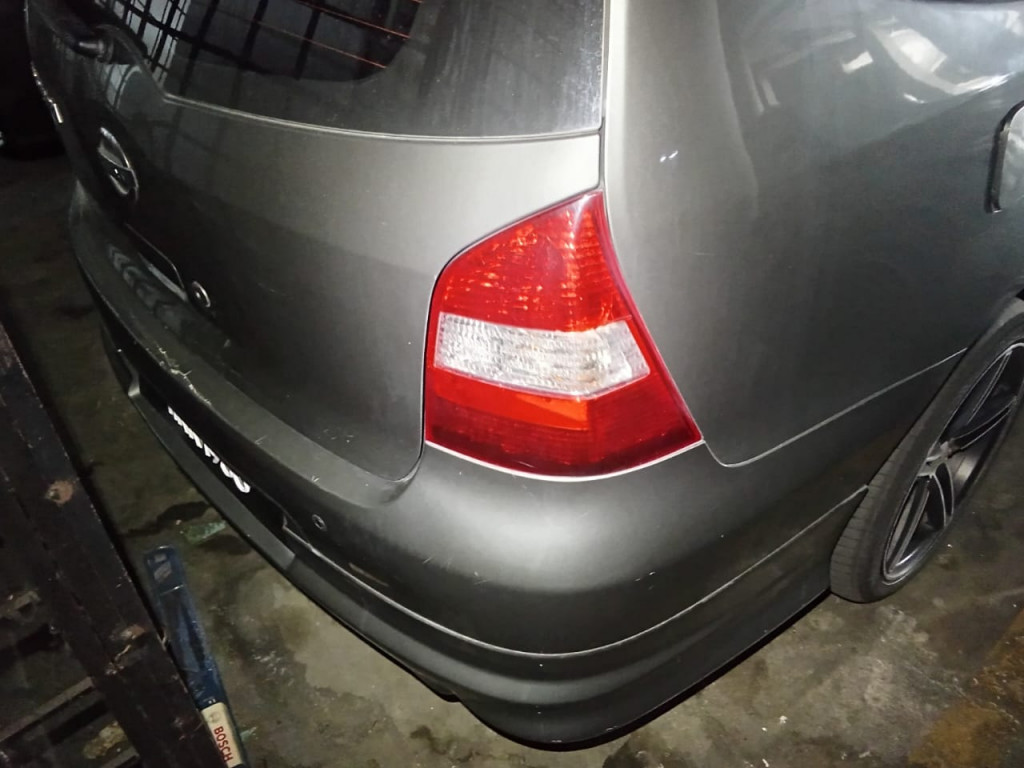 NISSAN GRAND LIVINA 1.6 (A)