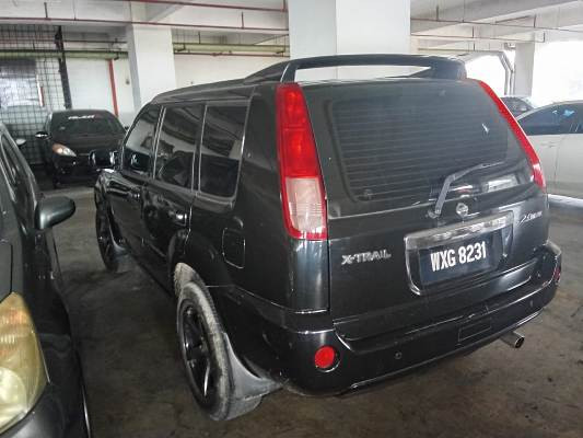 NISSAN X-TRAIL 2.0 4WD (A)