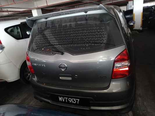 NISSAN GRAND LIVINA 1.6 (A)