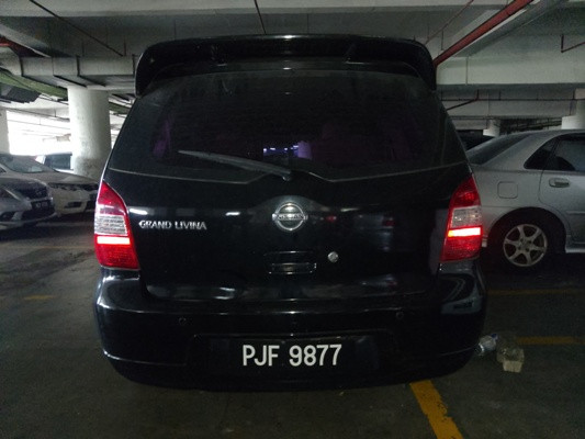 NISSAN GRAND LIVINA 1.8 (A)