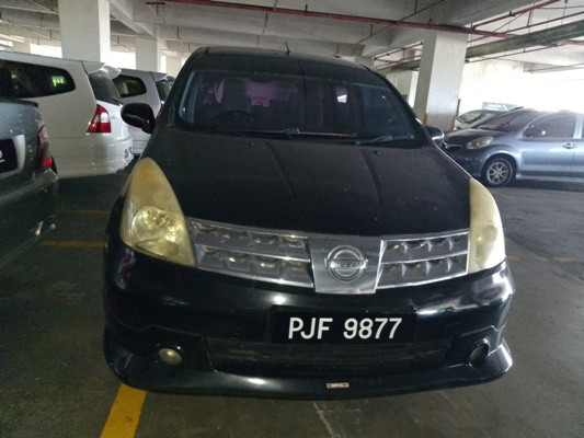 NISSAN GRAND LIVINA 1.8 (A)
