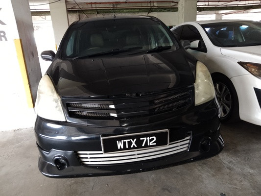 NISSAN GRAND LIVINA 1.6 (A)
