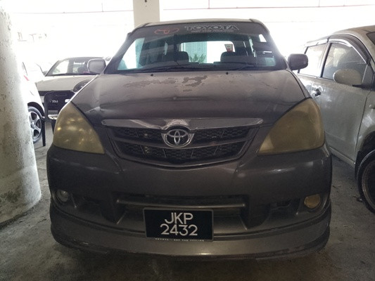 TOYOTA AVANZA 1.3 E (M)