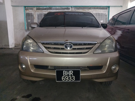 TOYOTA AVANZA 1.3E A/T