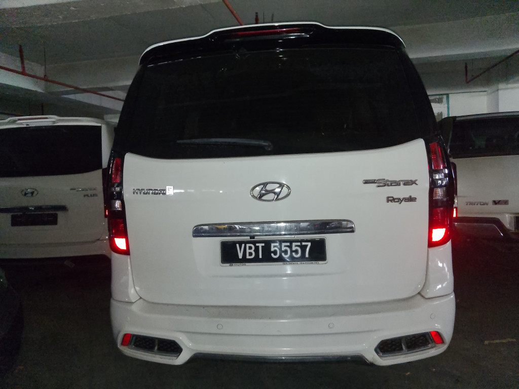 HYUNDAI - STAREX ROYALE 2.5(A)