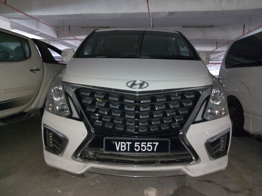 HYUNDAI - STAREX ROYALE 2.5(A)