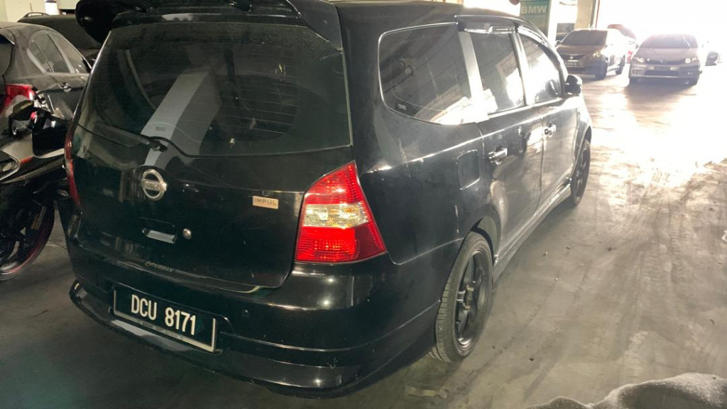 NISSAN GRAND LIVINA 1.8 (A)