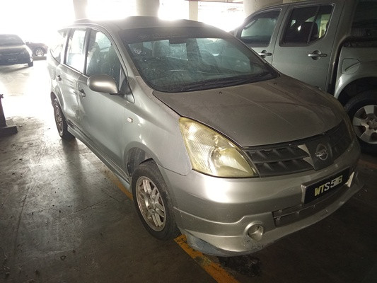 NISSAN GRAND LIVINA 1.6 (M)