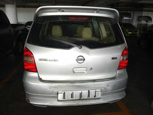 NISSAN GRAND LIVINA 1.6 (M)