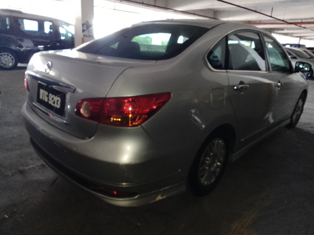 NISSAN SYLPHY 2.0 (A)