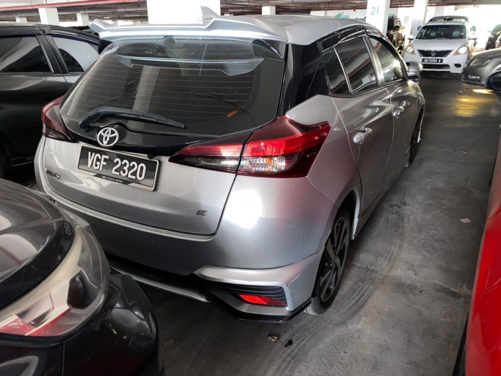 TOYOTA - YARIS 1.5E (AT)