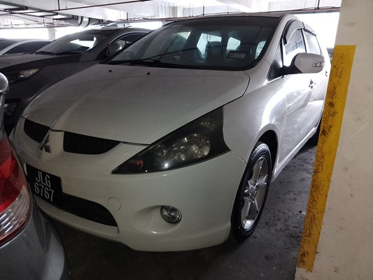 MITSUBISHI GRANDIS 2.4L