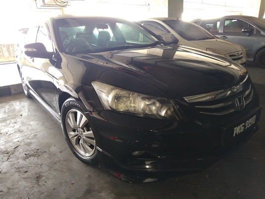 HONDA ACCORD 2.0 (A)